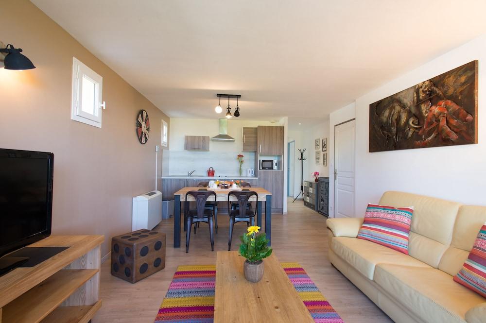 Best Western Hotel Aurelia Maussane-les-Alpilles Exterior photo